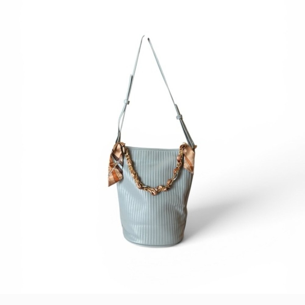 Chic Light Blue Bucket Tote with Chain Accent - Picture 5 of 8